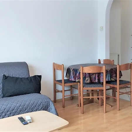 Katarina 3 Apartment *