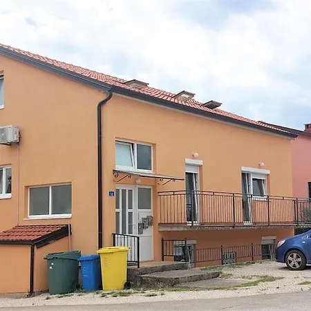 Katarina 3 Apartment